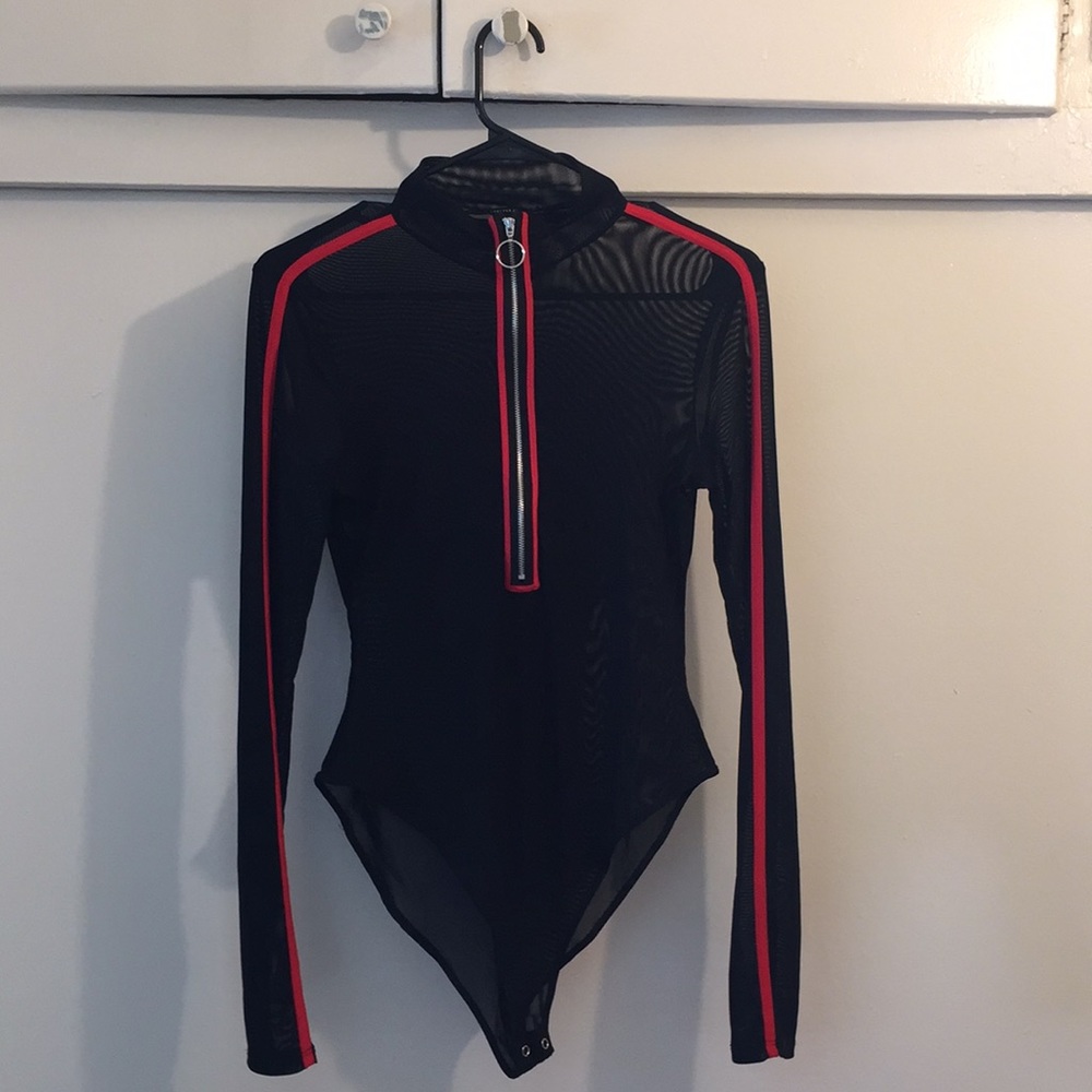 Black bodysuit with red accents - Picture 2 of 3